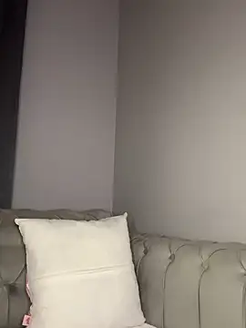 Snapshot of laraaaaaa chatting on November 20, 9:36 pm laraaaaaa online show from November 20, 9:36 pm