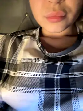 laraaaaaa online show from December 4, 3:27 am