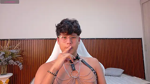 Raiden  Boy online show from March 5, 8:42 pm