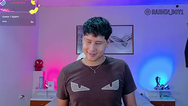 Raiden  Boy online show from December 20, 11:12 pm