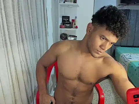 Snapshot of Fox2evans chatting on January 12, 7:30 pm Fox2evans online show from January 12, 7:30 pm