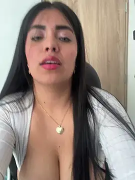 Snapshot of _SARA_69 chatting on February 24, 2:15 pm SARA 69 online show from February 24, 2:15 pm
