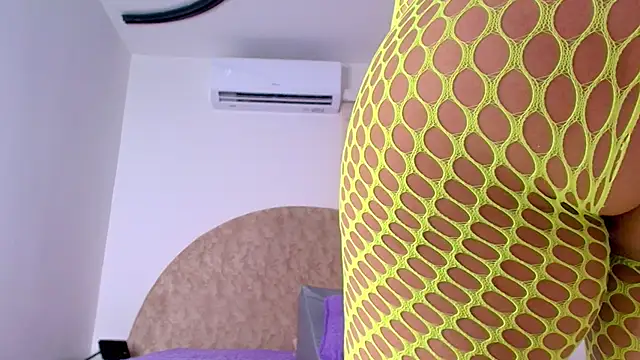 Snapshot of abigail_fx chatting on November 26, 3:29 am abigail fx online show from November 26, 3:29 am