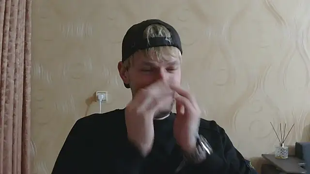 frama666 online show from April 22, 8:10 pm