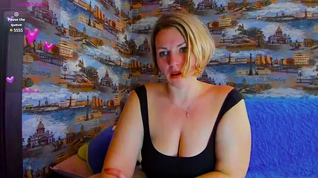 Snapshot of LadyLucky_ chatting on March 13, 2:49 am LadyLucky  online show from March 13, 2:49 am