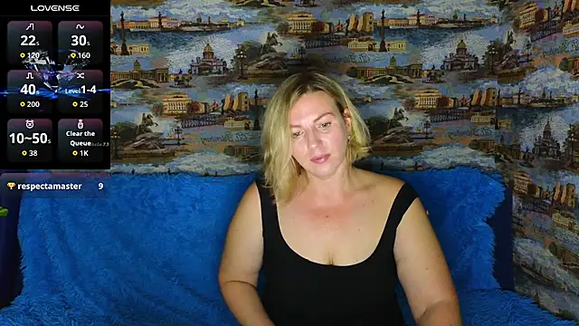 Snapshot of LadyLucky_ chatting on September 12, 2:33 am LadyLucky  online show from September 12, 2:33 am