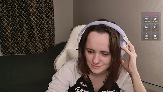 Luna Loveee online show from October 26, 3:45 am