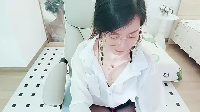 Dazzlebean online show from March 23, 3:16 pm