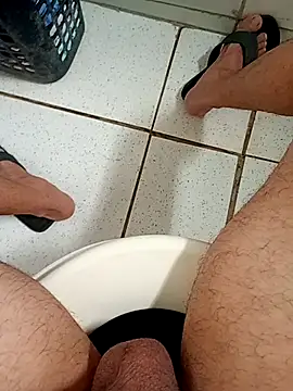 Snapshot of magrinhogostoso696 chatting on February 8, 6:33 pm magrinhogostoso696 online show from February 8, 6:33 pm