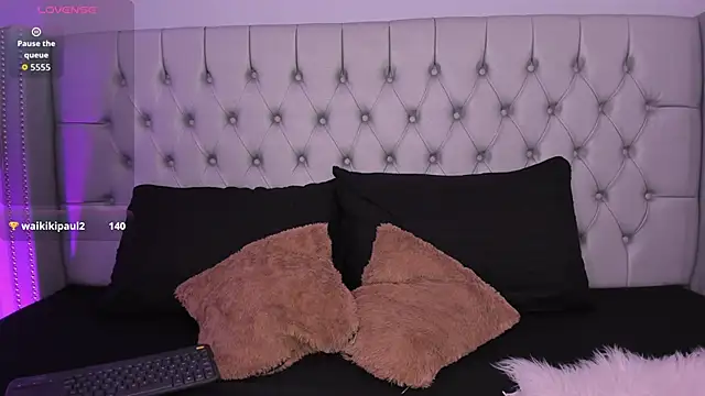 Gracia-Carrera online show from November 14, 3:49 am