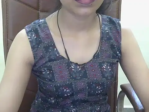 Cute Pihu01 online show from October 2, 6:04 pm