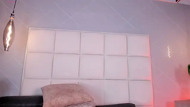 Snapshot of Keyla_lage chatting on February 7, 8:12 pm Keyla lage online show from February 7, 8:12 pm