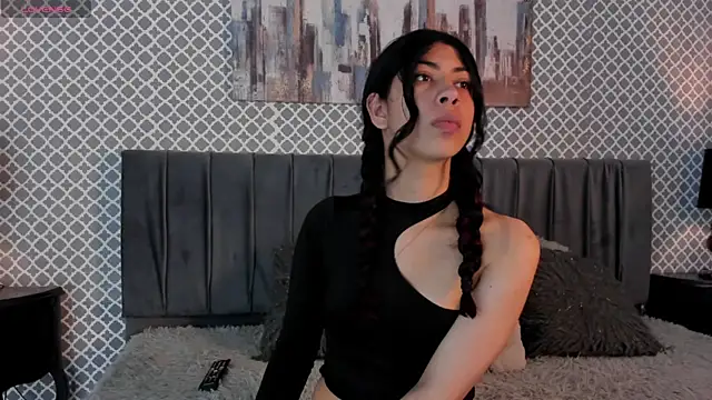 Snapshot of Cassie_bloom chatting on October 30, 7:58 pm Cassie bloom online show from October 30, 7:58 pm