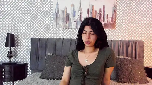 Snapshot of Cassie_bloom chatting on November 11, 7:58 pm Cassie bloom online show from November 11, 7:58 pm