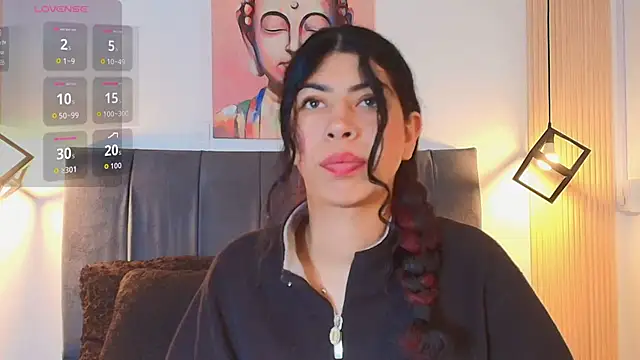 Snapshot of Cassie_bloom chatting on November 19, 8:09 pm Cassie bloom online show from November 19, 8:09 pm