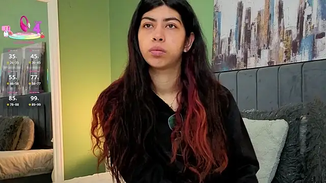 Snapshot of Cassie_bloom chatting on May 3, 3:12 am Cassie bloom online show from May 3, 3:12 am