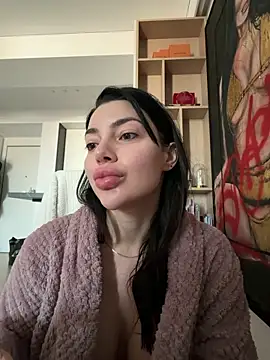 Mia Splash online show from March 4, 9:48 am