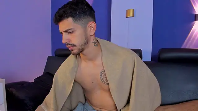 AlejandroStormm online show from October 7, 9:34 pm