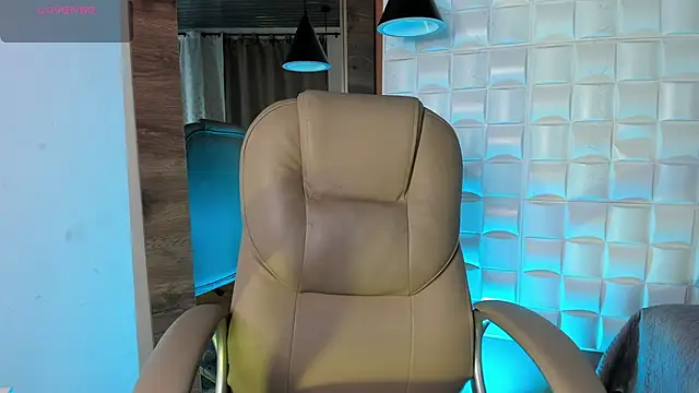 Snapshot of AlejandroStormm chatting on February 4, 3:56 am AlejandroStormm online show from February 4, 3:56 am