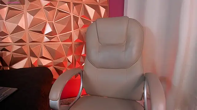 Snapshot of AlejandroStormm chatting on March 1, 1:40 am AlejandroStormm online show from March 1, 1:40 am