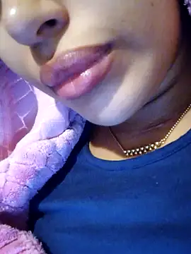 Sexlove1xo online show from December 19, 12:45 pm