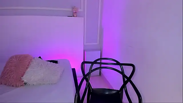 JasmineBella0 online show from September 23, 8:12 pm