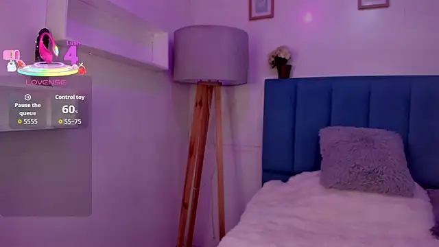 Anniie  Evans online show from December 16, 3:50 pm