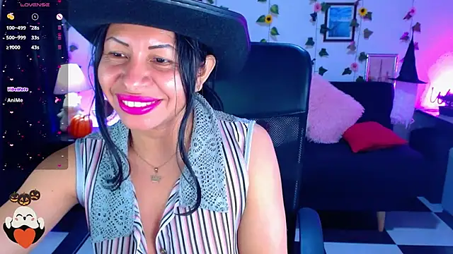 AbbyPrincessAGT online show from October 11, 10:19 pm