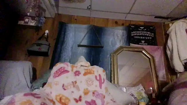 beautifulmee23 online show from February 21, 4:18 am