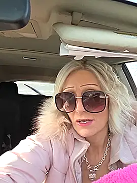 beautifulmee23 online show from January 5, 5:27 pm