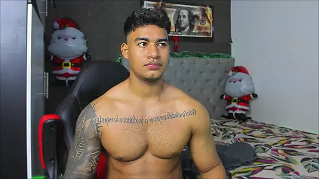 luigi hot  online show from December 17, 5:52 pm