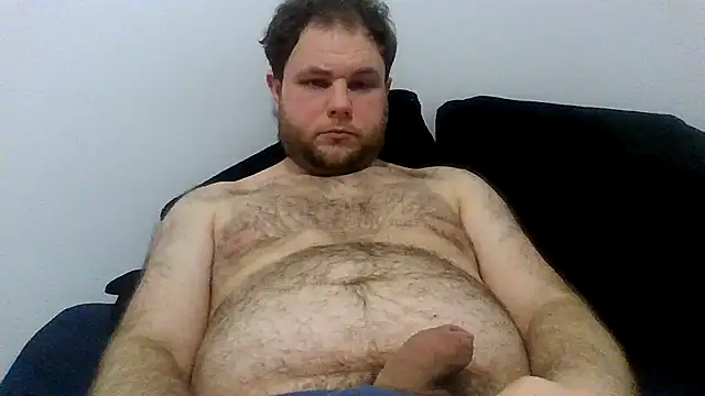 Snapshot of GrafterBen1 chatting on February 20, 10:37 am GrafterBen1 online show from February 20, 10:37 am