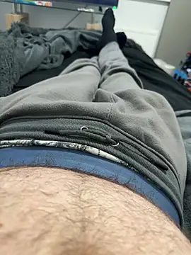 Snapshot of GrafterBen1 chatting on February 1, 3:10 pm GrafterBen1 online show from February 1, 3:10 pm