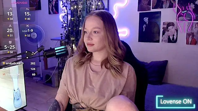 lissallor  online show from February 25, 1:06 pm