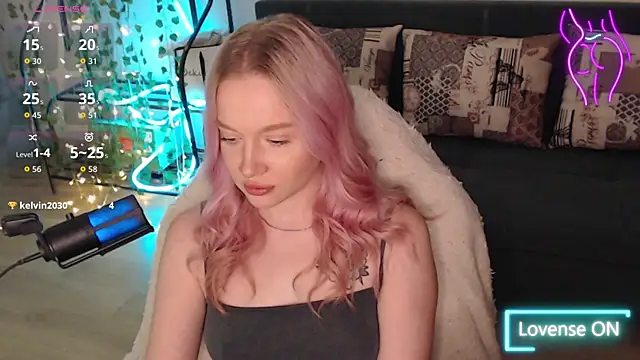 lissallor  online show from October 3, 12:46 pm