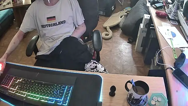 DerGeileLoveboy online show from March 9, 7:56 am