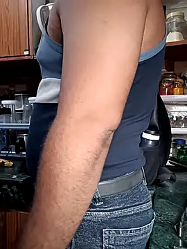 Snapshot of irizwan chatting on October 30, 6:37 am irizwan online show from October 30, 6:37 am