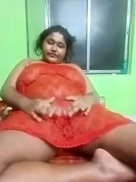 Snapshot of horny_diana chatting on March 11, 11:37 pm horny diana online show from March 11, 11:37 pm