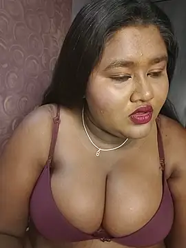 Snapshot of horny_diana chatting on July 4, 5:41 pm horny diana online show from July 4, 5:41 pm