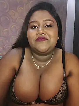 Snapshot of horny_diana chatting on July 21, 5:59 pm horny diana online show from July 21, 5:59 pm