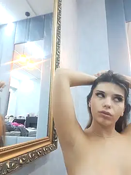 Bella Posh online show from October 23, 4:23 am