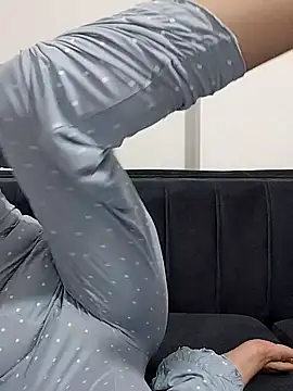 Snapshot of BUSE8821 chatting on July 31, 10:42 pm BUSE8821 online show from July 31, 10:42 pm