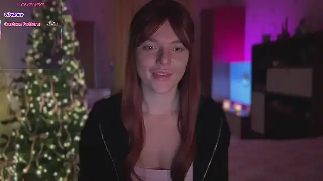 CherryRed Girl online show from December 20, 4:47 pm