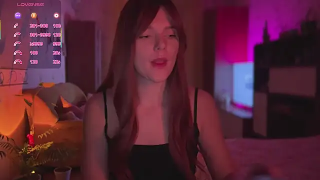 CherryRed Girl online show from April 13, 7:41 pm