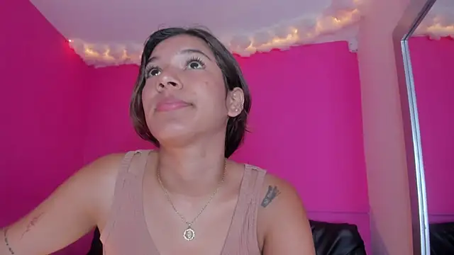 violett 24  online show from February 25, 6:31 pm