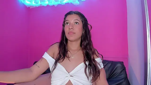 violett 24  online show from February 27, 6:31 pm