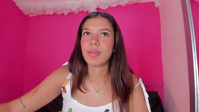 violett 24  online show from March 8, 3:13 pm