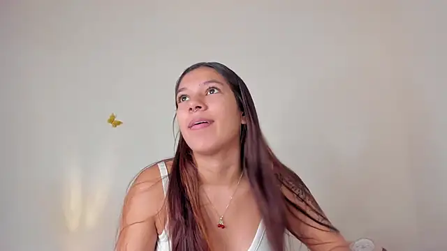 violett 24  online show from October 4, 7:12 pm