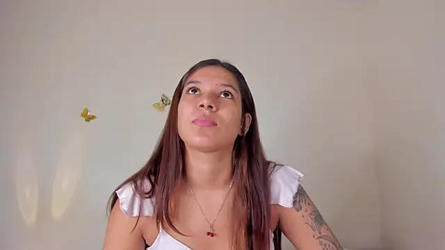 violett 24  online show from October 6, 11:46 pm