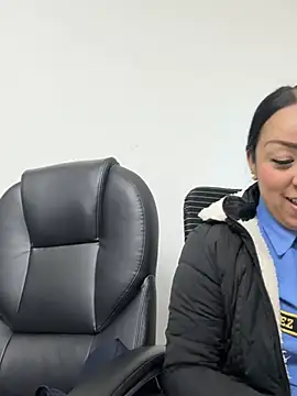 Megan-01- online show from March 30, 1:34 pm